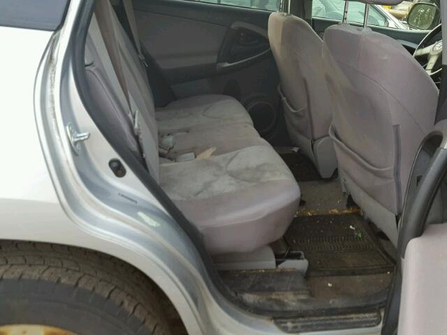 JTMBD33VX65033847 - 2006 TOYOTA RAV4 SILVER photo 6