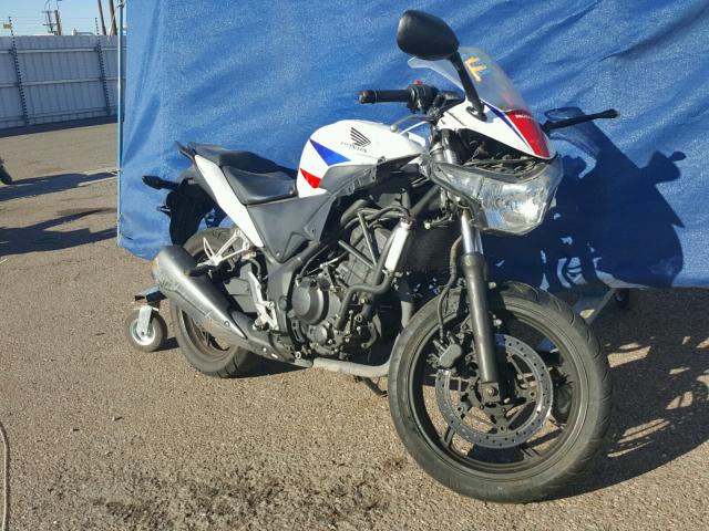 MLHMC4107D5303037 - 2013 HONDA CBR250 R WHITE photo 1