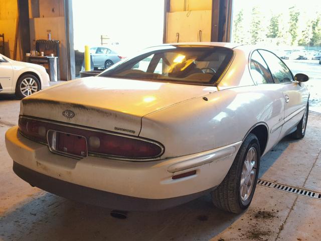 1G4GD2214V4709899 - 1997 BUICK RIVIERA WHITE photo 4