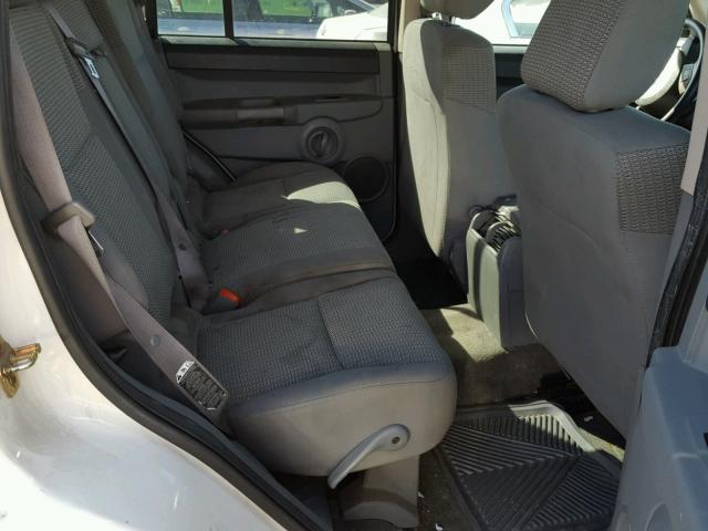 1J8HG48K67C561347 - 2007 JEEP COMMANDER WHITE photo 6