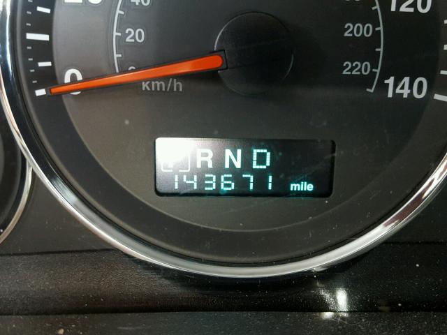 1J8HG48K67C561347 - 2007 JEEP COMMANDER WHITE photo 8