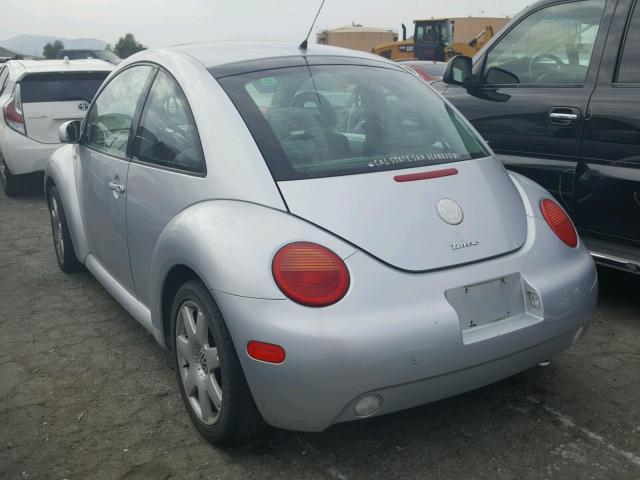 3VWDD21C12M424374 - 2002 VOLKSWAGEN NEW BEETLE SILVER photo 3