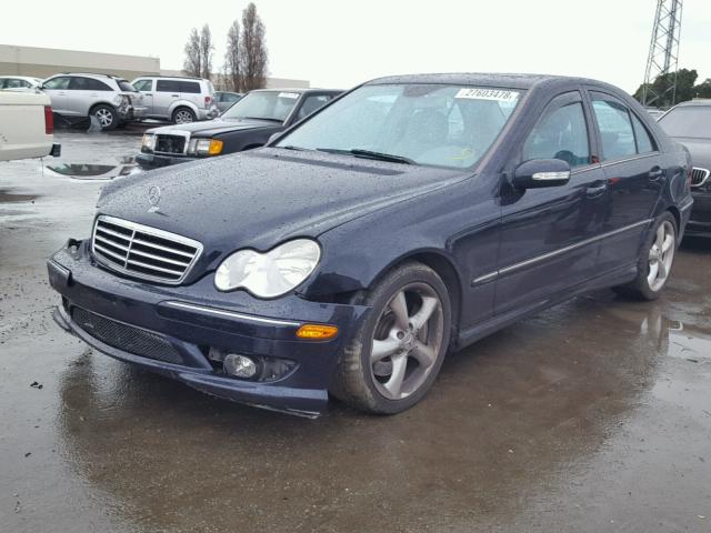 WDBRF52H46F767117 - 2006 MERCEDES-BENZ C GENERATI BLUE photo 2