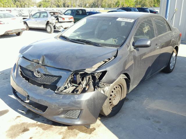 1NXBU4EE1AZ313136 - 2010 TOYOTA COROLLA BA GRAY photo 2