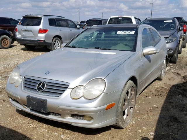 WDBRN47J02A307680 - 2002 MERCEDES-BENZ C 230K SPO SILVER photo 2