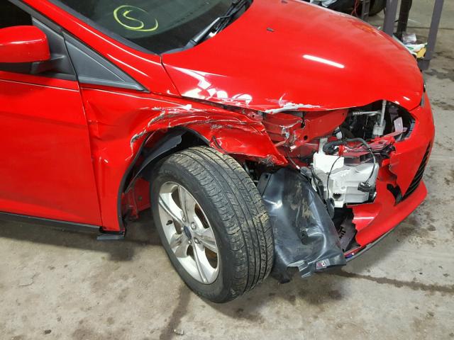 1FAHP3F20CL230297 - 2012 FORD FOCUS SE RED photo 9