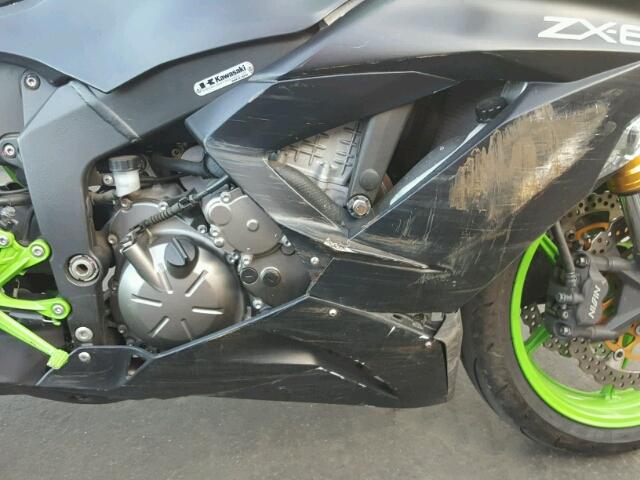 JKBZXJE12FA016381 - 2015 KAWASAKI ZX636 E GREEN photo 7