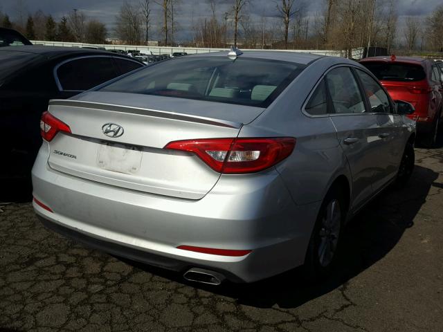 5NPE24AF7GH396970 - 2016 HYUNDAI SONATA SE SILVER photo 4