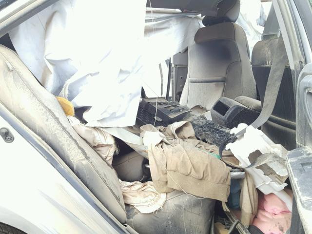 4T1BF1FK8HU319541 - 2017 TOYOTA CAMRY LE 银色 照片 6