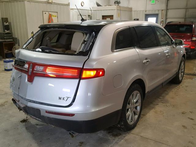 2LMHJ5FK1DBL53891 - 2013 LINCOLN MKT SILVER photo 4