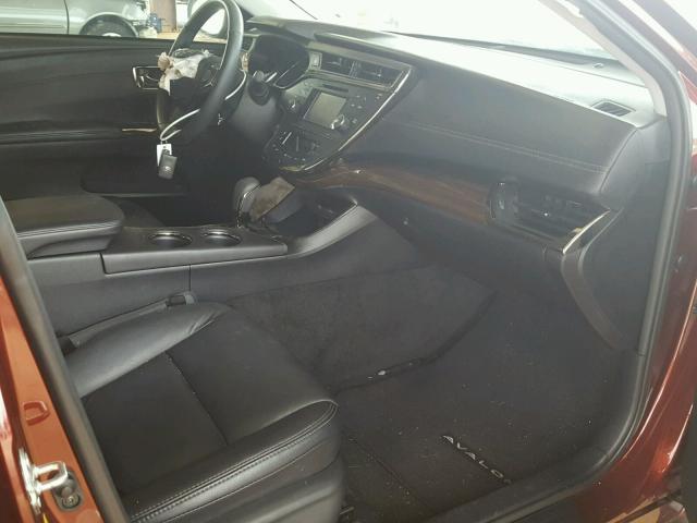 4T1BK1EB7DU074335 - 2013 TOYOTA AVALON BAS 栗色 照片 5