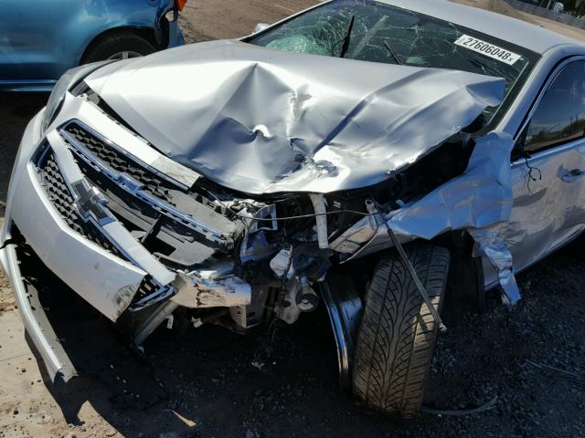 1G11C5SA3DF246731 - 2013 CHEVROLET MALIBU 1LT 银色 照片 9