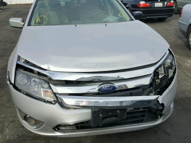 3FADP0L32AR418778 - 2010 FORD FUSION HYB SILVER photo 9