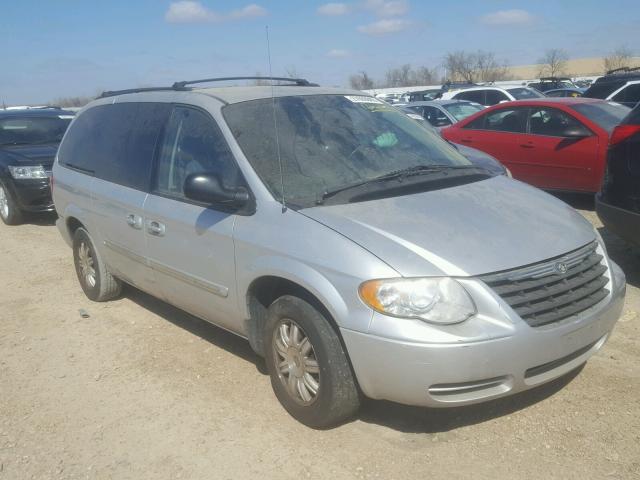 2A8GP54LX6R775232 - 2006 CHRYSLER TOWN & COU SILVER photo 1