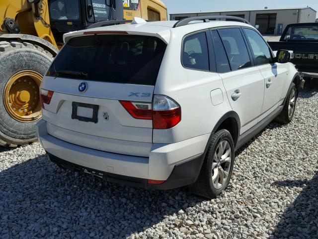 WBXPC9C46AWJ36143 - 2010 BMW X3 XDRIVE3 WHITE photo 4