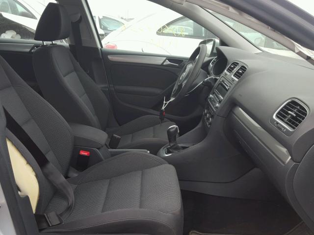 WVWDB7AJ9DW120829 - 2013 VOLKSWAGEN GOLF SILVER photo 5