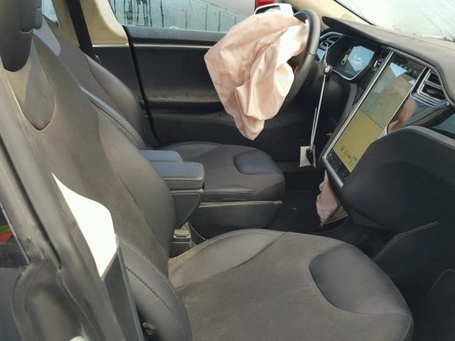 5YJSA1E15FF109433 - 2015 TESLA MODEL S WHITE photo 5