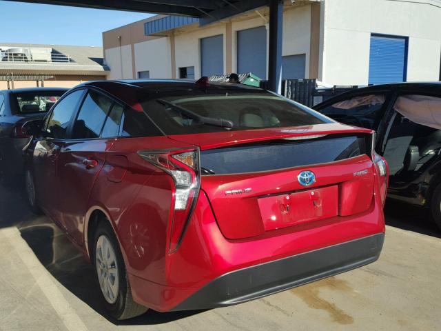 JTDKBRFU7H3537802 - 2017 TOYOTA PRIUS RED photo 3