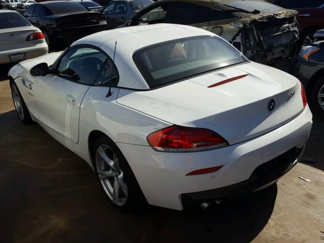 WBALL5C53GP557959 - 2016 BMW Z4 SDRIVE2 WHITE photo 3