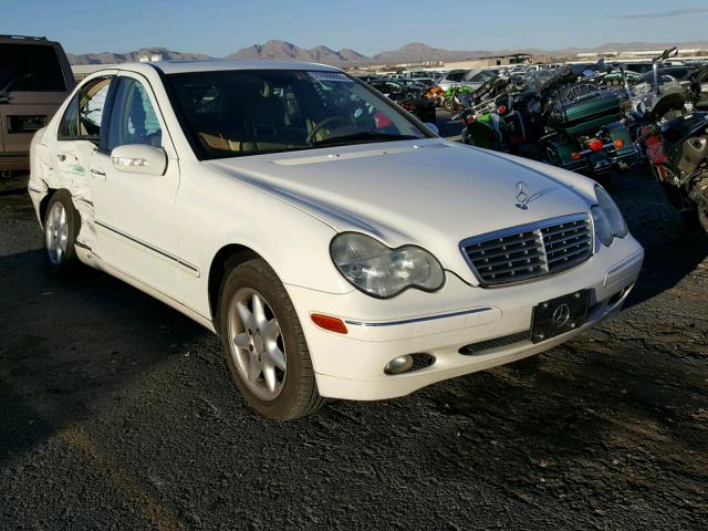 WDBRF64J62F279870 - 2002 MERCEDES-BENZ C 320 WHITE photo 1