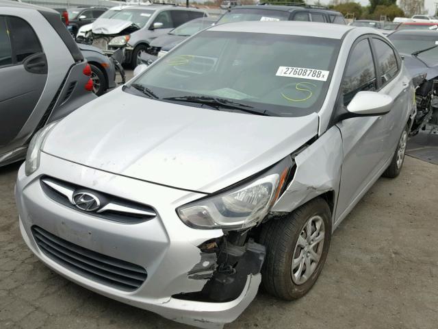 KMHCT4AE3DU329422 - 2013 HYUNDAI ACCENT GLS SILVER photo 2