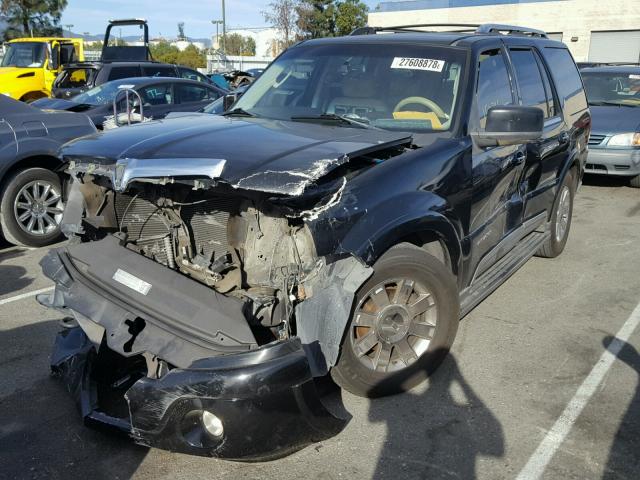 5LMFU27R63LJ35705 - 2003 LINCOLN NAVIGATOR BLACK photo 2