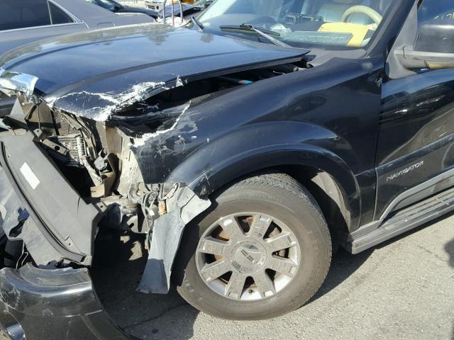 5LMFU27R63LJ35705 - 2003 LINCOLN NAVIGATOR BLACK photo 9