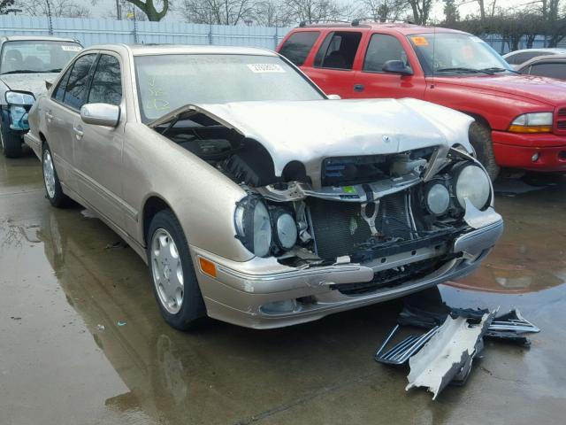 WDBJF65J4YB154135 - 2000 MERCEDES-BENZ E 320 GOLD photo 1