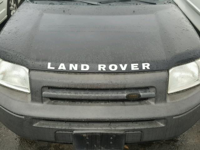 SALNM222X2A360807 - 2002 LAND ROVER FREELANDER BLACK photo 7