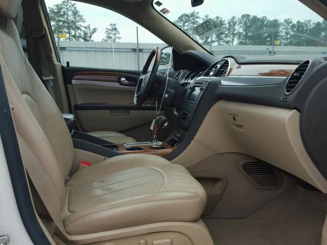 5GAER23708J298864 - 2008 BUICK ENCLAVE CX BEIGE photo 5