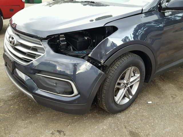 5XYZT3LB6JG522284 - 2018 HYUNDAI SANTA FE S BLUE photo 9