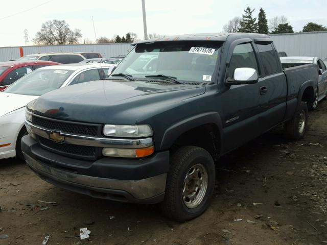 1GCHK29172E101093 - 2002 CHEVROLET SILVERADO GREEN photo 2