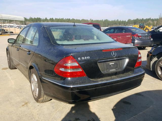 WDBUF65J63A183518 - 2003 MERCEDES-BENZ E 320 BLACK photo 3