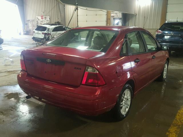 1FAFP34N65W315960 - 2005 FORD FOCUS ZX4 RED photo 4