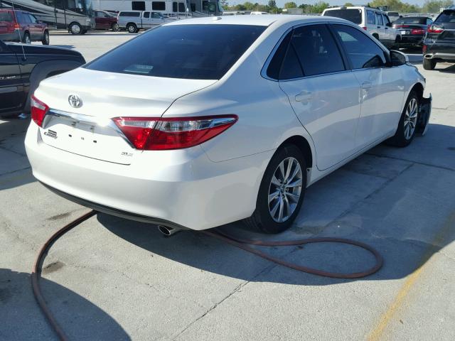 4T1BF1FKXFU948621 - 2015 TOYOTA CAMRY LE WHITE photo 4