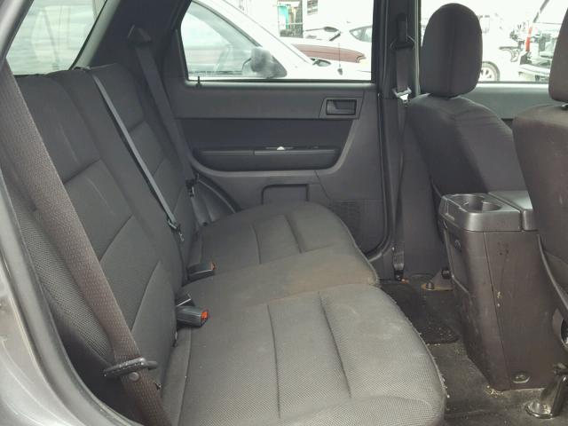 1FMCU03789KD04085 - 2009 FORD ESCAPE XLT GRAY photo 6