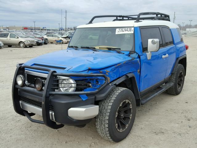 JTEBU11F170044455 - 2007 TOYOTA FJ CRUISER BLUE photo 2