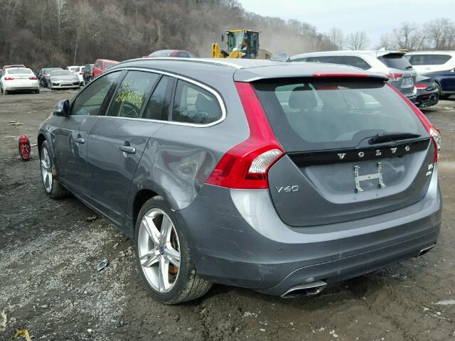 YV1612SK2G1307749 - 2016 VOLVO V60 PREMIE GRAY photo 3