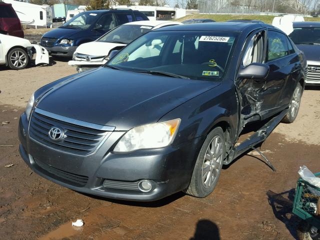 4T1BK36B18U263143 - 2008 TOYOTA AVALON XL GRAY photo 2