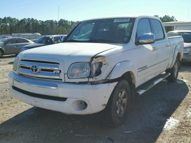 5TBET34176S515688 - 2006 TOYOTA TUNDRA DOU WHITE photo 2