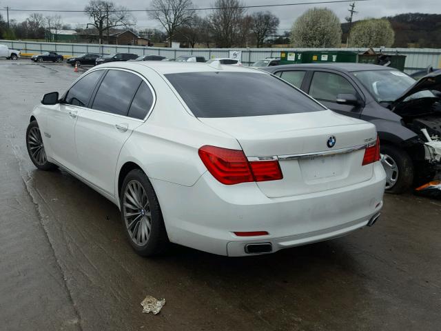 WBAKB8C58BC852345 - 2011 BMW 750LI WHITE photo 3