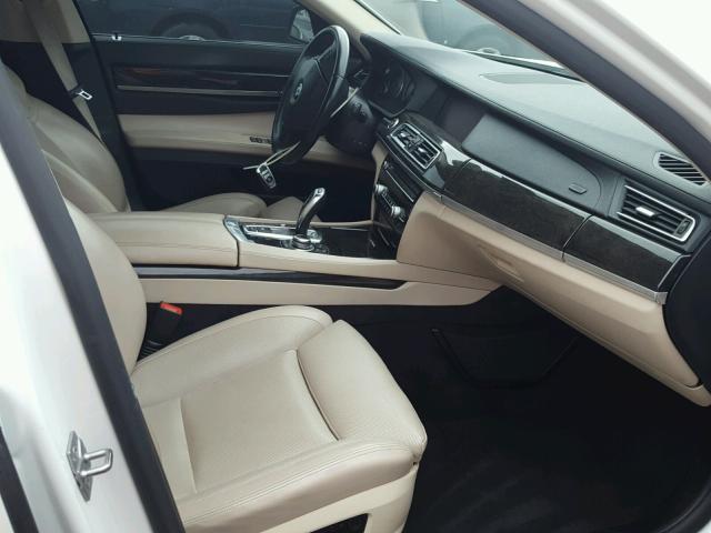 WBAKB8C58BC852345 - 2011 BMW 750LI WHITE photo 5