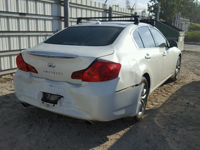 JNKBV61F38M250061 - 2008 INFINITI G35 WHITE photo 4