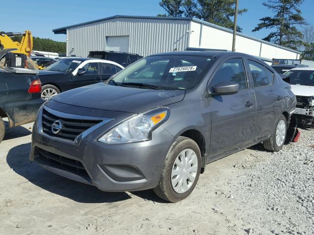 3N1CN7AP1HL895826 - 2017 NISSAN VERSA S GRAY photo 2