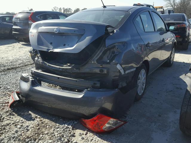 3N1CN7AP1HL895826 - 2017 NISSAN VERSA S GRAY photo 4