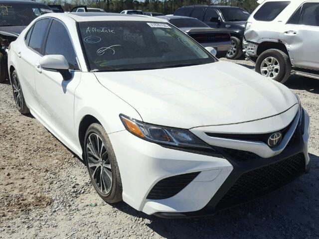 JTNB11HK5J3000315 - 2018 TOYOTA CAMRY L WHITE photo 1