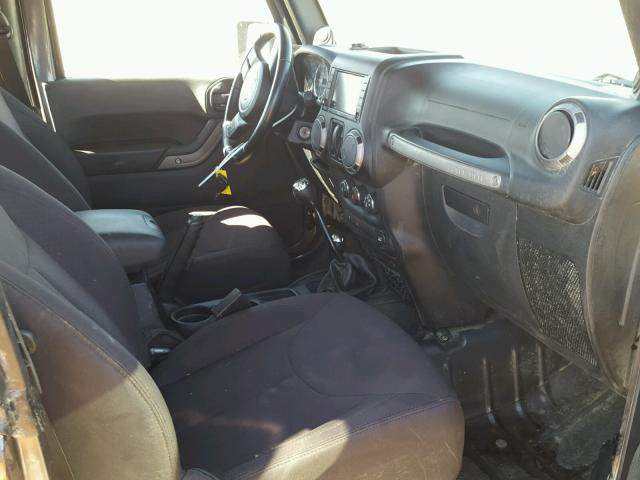 1C4GJWAG2EL298020 - 2014 JEEP WRANGLER S Grafit foto 5