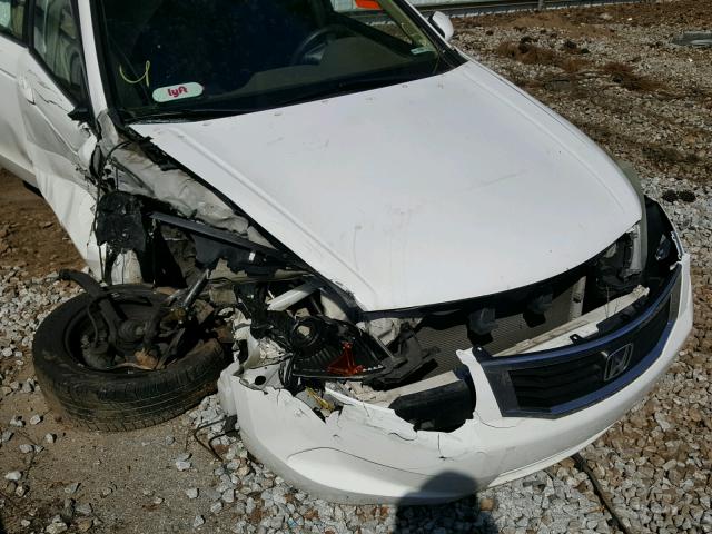 1HGCP26358A129901 - 2008 HONDA ACCORD LX WHITE photo 9