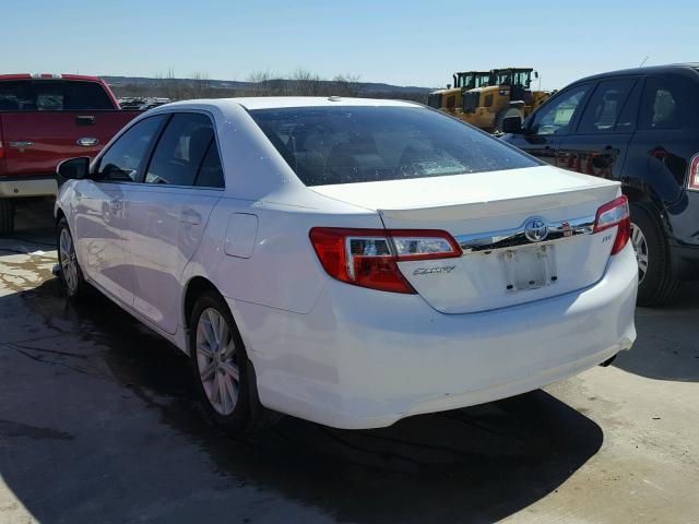 4T1BF1FK6DU654095 - 2013 TOYOTA CAMRY L WHITE photo 3