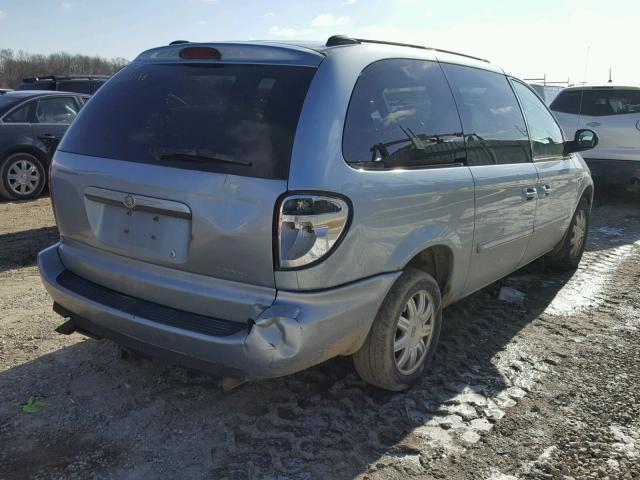 2C4GP54L45R313934 - 2005 CHRYSLER TOWN & COU SILVER photo 4